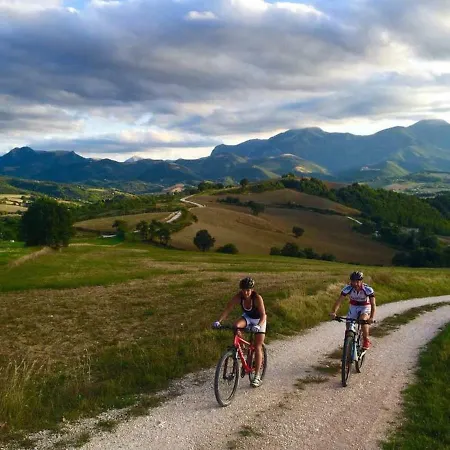 Frazione Montesecco - 2 شقة
